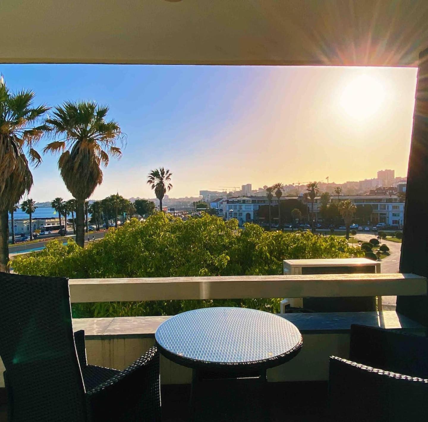 Sea View W Balcony 2 Mins Walk To Beach & Casino Estoril Eksteriør bilde