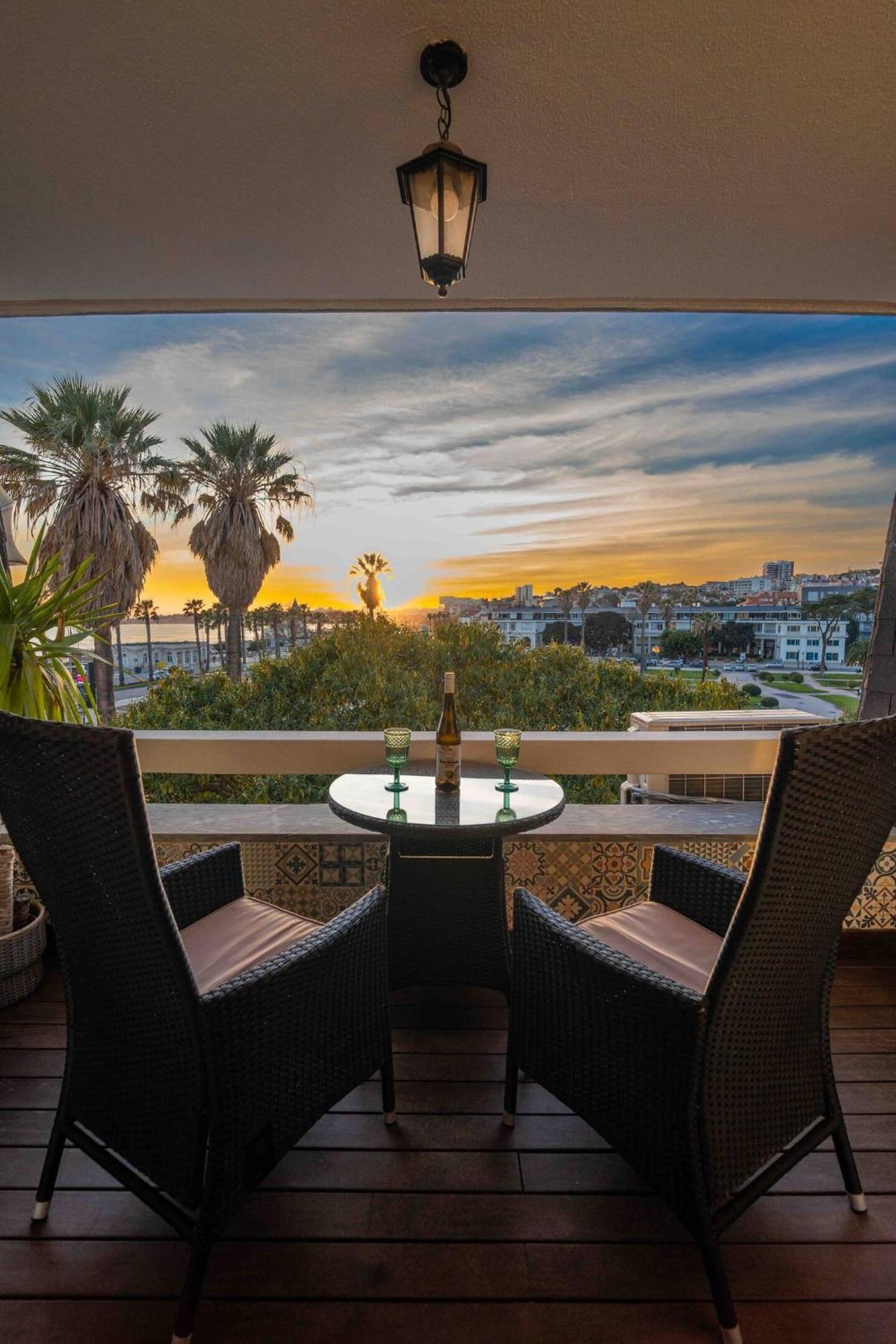 Sea View W Balcony 2 Mins Walk To Beach & Casino Estoril Eksteriør bilde